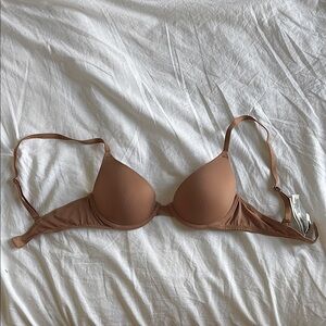 Victoria's Secret PINK Wear Everywhere Lightly Lined Full Coverage T-Shirt Bra